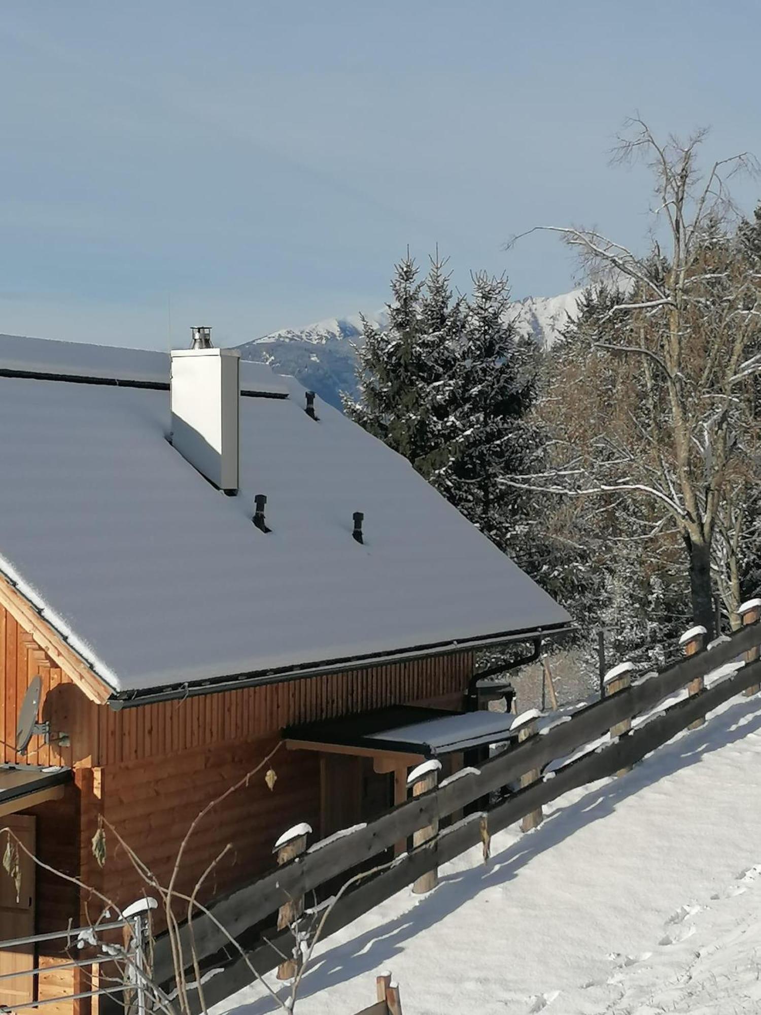 Laerchenhaus ,,Unterer Brodl" Villa Sankt Peter am Kammersberg ภายนอก รูปภาพ